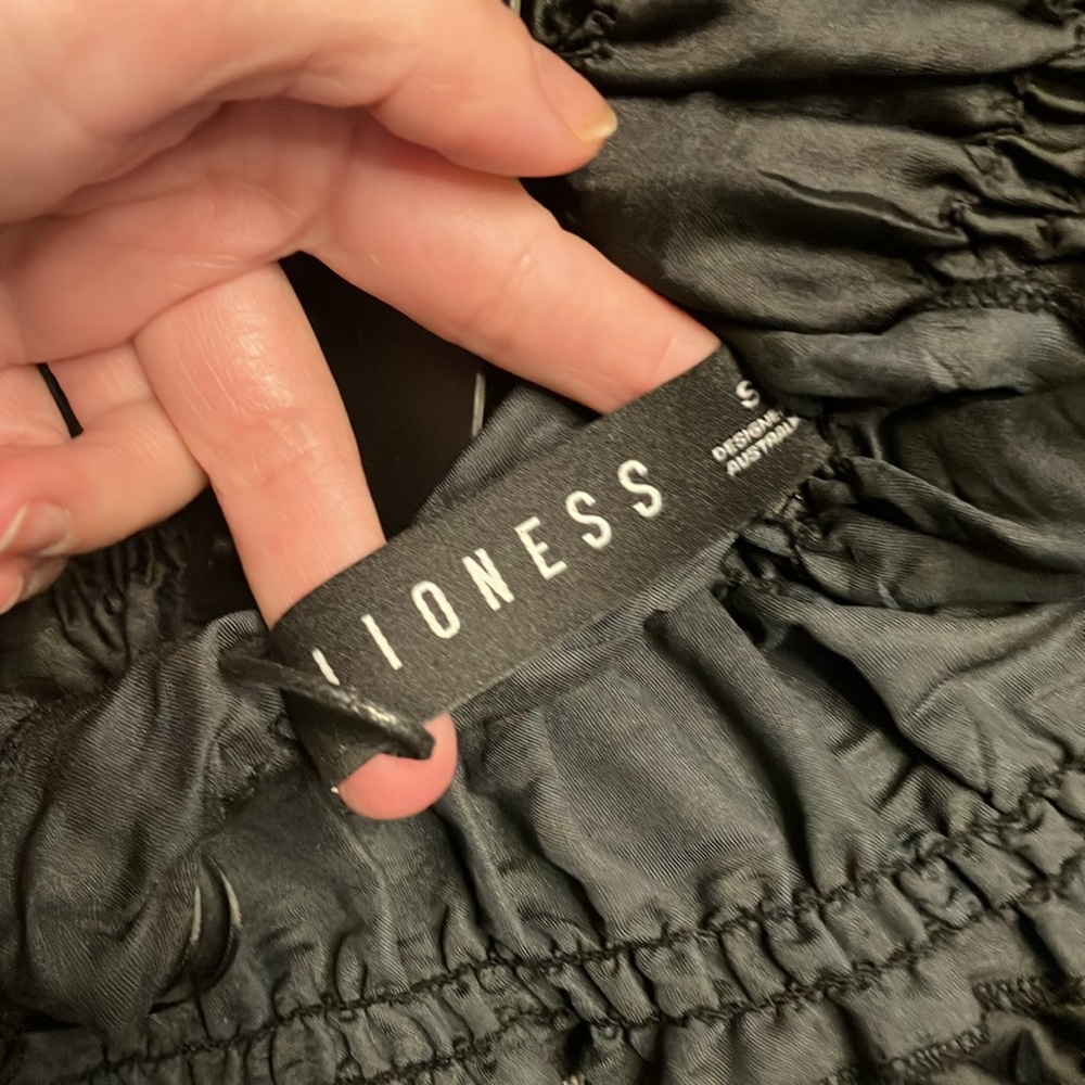 SOLD LIONESS DRESS - Picture 2 of 4